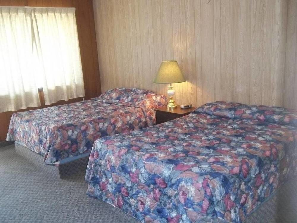 Raval Paradise Motel And Rv Park Youngstown Eksteriør bilde