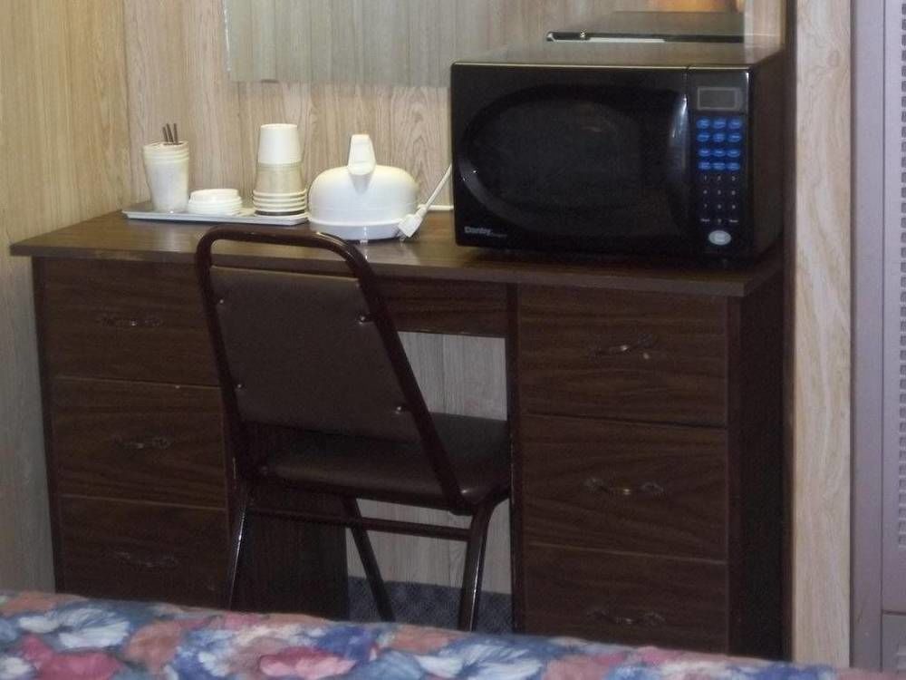 Raval Paradise Motel And Rv Park Youngstown Eksteriør bilde